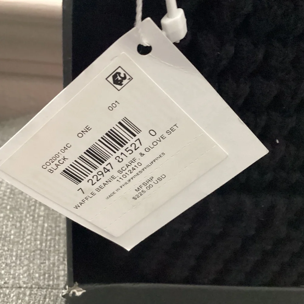 Coach Black Waffle Hat / Scarf / Gloves / NEW in BOX SET / Wool MSRP $225